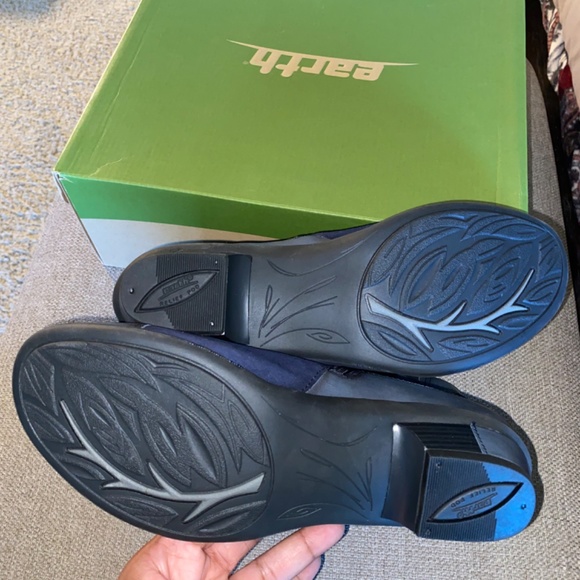 Navy Booties - Picture 3 of 4